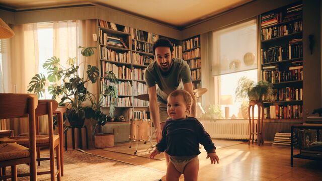 Imange - Toddler running in living room